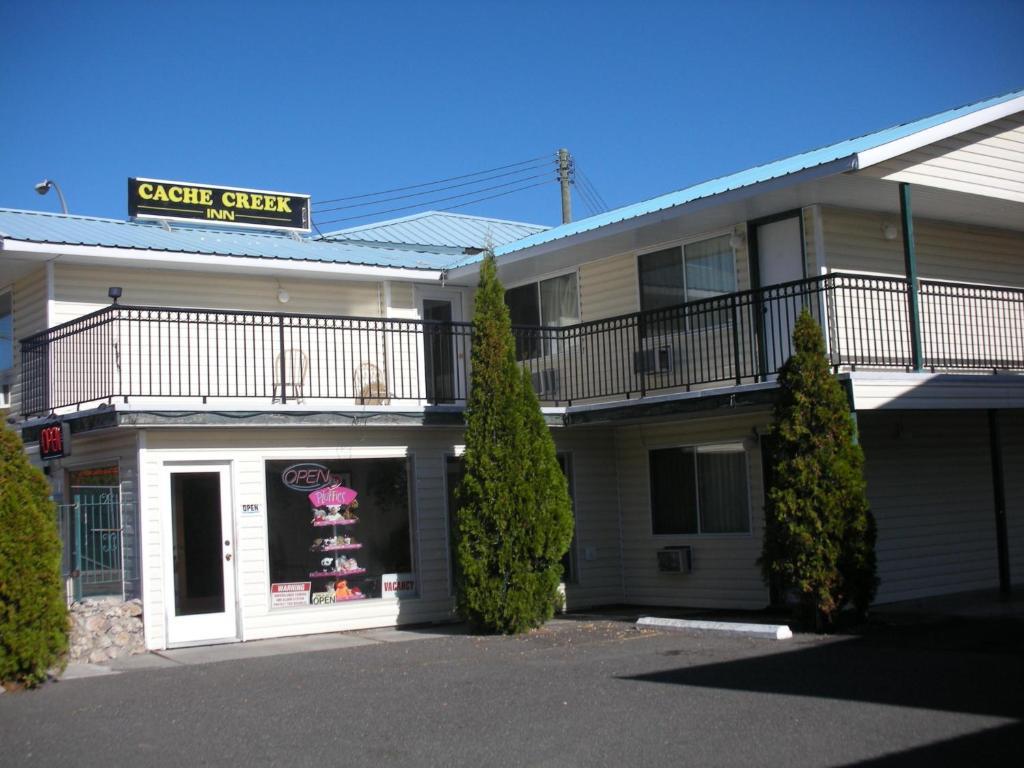 Cache Creek Inn Экстерьер фото