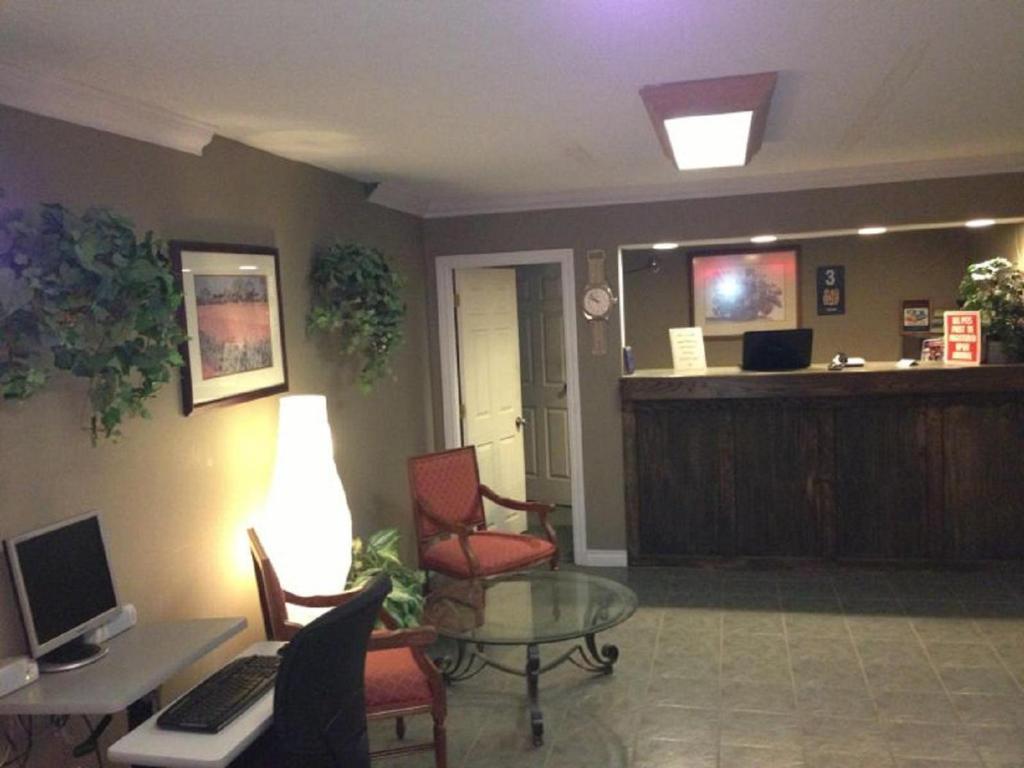 Cache Creek Inn Экстерьер фото